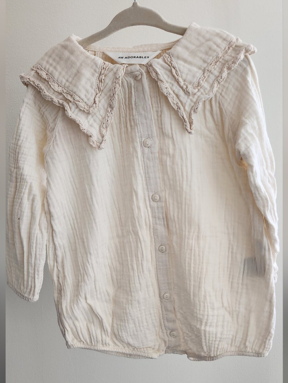 H&M Adorables Cream Long-Sleeve Buttoned Kids Romper with Lace Collar